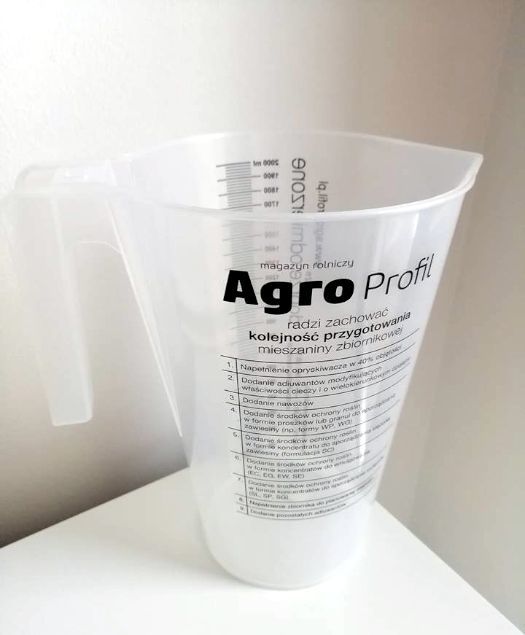Agro Wydawnictwo Miarka do odmierzania środków ochrony roślin 1