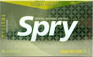 SANTINI GUMA DO ŻUCIA Z KSYLITOLEM O SMAKU ZIELONEJ HERBATY BEZGLUTENOWA 10 SZTUK (12 g) - SPRY 1