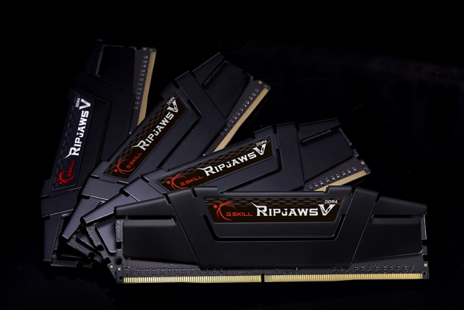 G.Skill Ripjaws V, DDR4, 32 GB, 3200MHz, CL16 (F4-3200C16Q