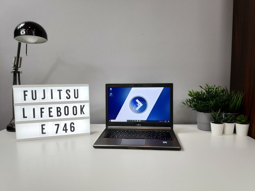 Laptop Fujitsu Laptop Fujitsu E746 i5-6200U 8GB 240GB SSD FHD Win 10 Pro 1