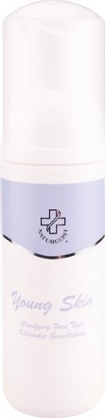 Hagina Young Skin Clarifying Face Tonic oczyszczający tonik do twarzy dla młodzieży 150ml 1
