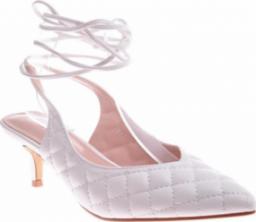  Pantofelek24 Pikowane białe buty wiązane na szpilce /B3-2 12206 T390/ 36