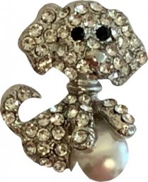 kufer-pasmanteria.pl Broszka 8 ( Piesek )