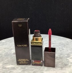 Tom Ford , Luxe Vinyl, Matte, Liquid Lipstick, 10, Infuriate, 6 ml For Women