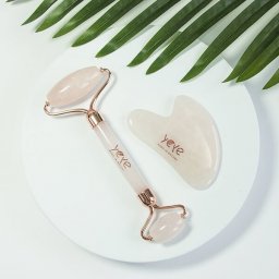 Yeye Zestaw roller + kamień Gua Sha do masażu i relaksu - różowy kwarc Yeye