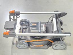 Kosiarka akumulatorowa Worx WG748E [outlet]