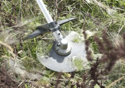BRUSH CUTTER BLADE ACCESSORY 2610S00867