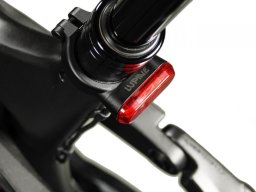 Lampka tylna do e-bike LUPINE C14 45 Lumenów, Fabryczne wyjście pod Shimano, Zintegrowana z zaciskiem sztycy, Średnica obejmy 34.9mm, Bez Czujnika ham