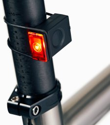 Lampka rowerowa BOOKMAN Block Light Rear 18lm
