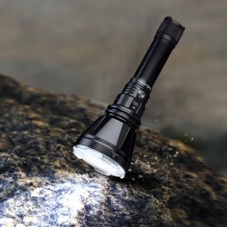 Fenix   HT18R V2.0 searchlight, 3700 lm