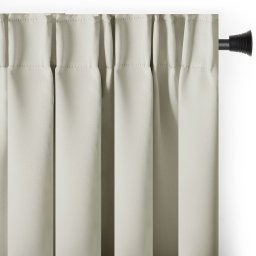 Zasłona blackout 90% na taśmie z szarfą 140x230 cm kremowa Restilo