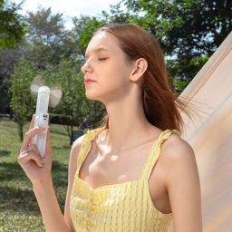 Wentylator Jisulife Mini wentylator Jisulife Handheld Fan Life8 przenośny wiatraczek USB z funkcją powerbanka 2000mAh i latarką - biały