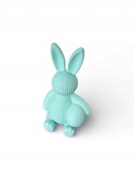 Dekoracja świąteczna Cotton World Nowoczesna dekoracja wielkanocna Ribbed Bunny with Egg figurka zajączka 3D - błękit