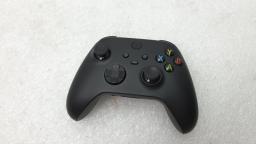 Pad Microsoft Xbox Series X/S + Kabel (EP2-29944) [outlet]