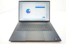 Laptop Razer RAZER Blade 18 (Dual UHD+ 240Hz FHD+ 440Hz/Ultra 9 275HX/32GB/RTX 5070 Ti/1TB) [outlet]