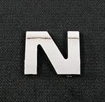 Emblemat / naklejka - chrom litera ''N'' uniwersalny