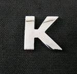 Emblemat / naklejka - chrom litera ''K'' uniwersalny