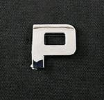 Emblemat / naklejka - chrom litera ''P'' uniwersalny