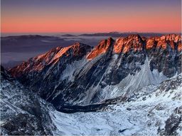  DecoNest Fototapeta - Beautiful sunrise in the Rocky Mountains - 350X270