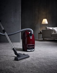 Miele SBD 365-3 Ssawka podłogowa AllTeQ Uniwersalna ssawka podłogowa do wyjątkowo łatwego odkurzania. 5