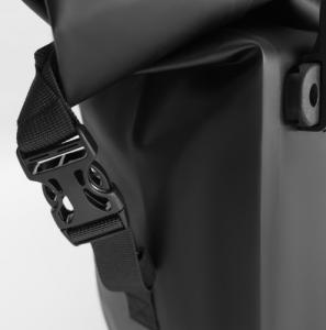 Wozinsky Wodoodporna torba rowerowa sakwa na bagażnik 25l 2w1 czarny (WBB24BK) 13