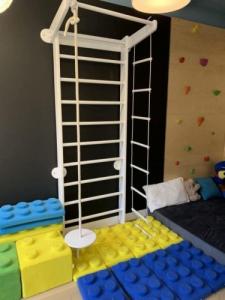 Wallbarz Drabinka gimnastyczna drewniana Snow White 5