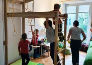 Babygame Domowy Plac zabaw Drabinka Czempion biało-różowa 8