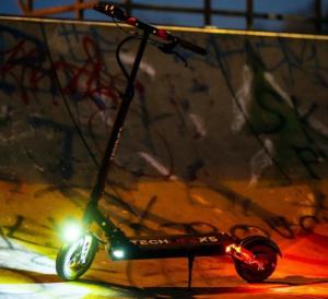 Hulajnoga elektryczna Techlife X5 z dodatkowym wyposażeniem 6