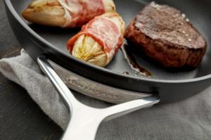 Patelnia Demeyere Tytanowa 20cm 4