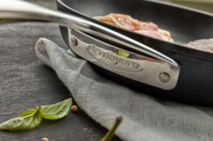 Patelnia Demeyere Tytanowa 24cm 8