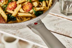 Patelnia Ballarini wok 30cm 5