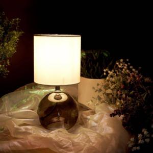 Lampa stołowa Ambiance Lampa stołowa z kloszem abażurem lampka nocna biała ze szklaną podstawą 25x12 cm 4
