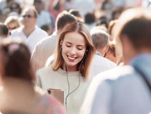 Słuchawki Ugreen Ugreen przewodowe słuchawki dokanałowe ze złączem Lightning 1,15m czarny (EP104) 7