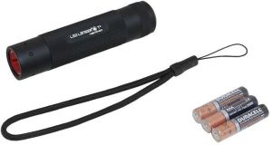 Latarka Ledlenser taktyczna T2 (9802) 2