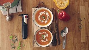 Blender Philips HR 1672/90 9