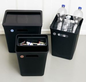 Kosz na śmieci Plast Team czarny (2822) 2