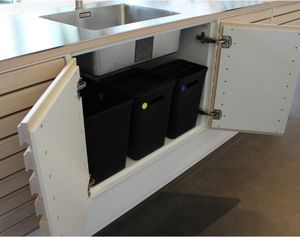 Kosz na śmieci Plast Team czarny (2822) 4