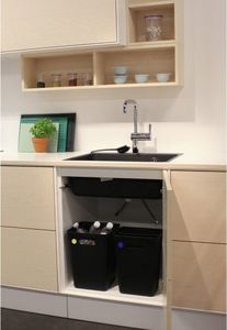 Kosz na śmieci Plast Team czarny (2822) 5