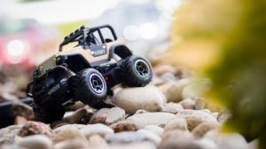 Rebel SAMOCHÓD ZDALNIE STEROWANY AUTO NA PILOT RC ARMY 6