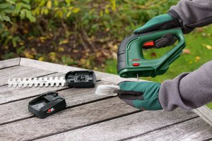 Bosch Nożyce akumulatorowe do żywopłotu Advanced Shear 20 cm 0600857001 12