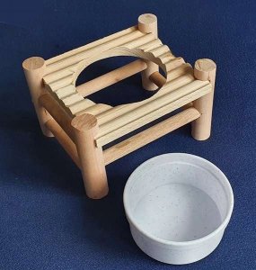 Panama Pet Stojak z miską dla gryzoni i królika, drewno/plastik, 14x10x8,5cm/150ml 3