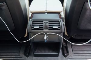 Ładowarka Targus 2x USB-A 4.8 A  (APD751EU) 3