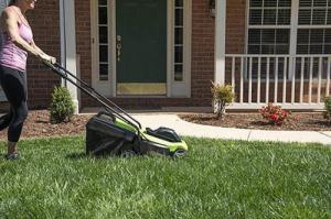 Kosiarka akumulatorowa Greenworks GD24LM33 2