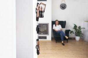 Odkurzacz pionowy Concept VP6120 24