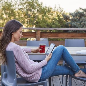 Czytnik Amazon KINDLE TOUCH 8 WiFi z reklamami Model 2016 4