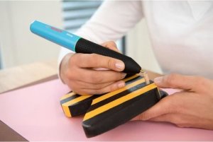 Pistolet do kleju Bosch Bosch akumularotowy długopis do klejenia na goršco Gluey (niebieski) 3