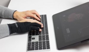 Wacom Artist Drawing Glove (ACK4472501Z) 3