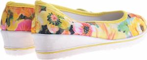 Pantofelek24 Damskie tenisówki żółte na koturnie w kwiaty /F5-2 7775 S190/ 37 4