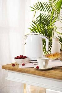 Czajnik Adler AD 1341 Biały 7