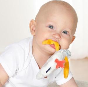 Fehn Maskotka z Grzechotką świecąca w ciemności, Słoń z 5